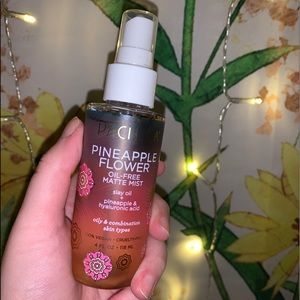 🍍 Pacifica Pineapple Flower Matte Mist 🍍